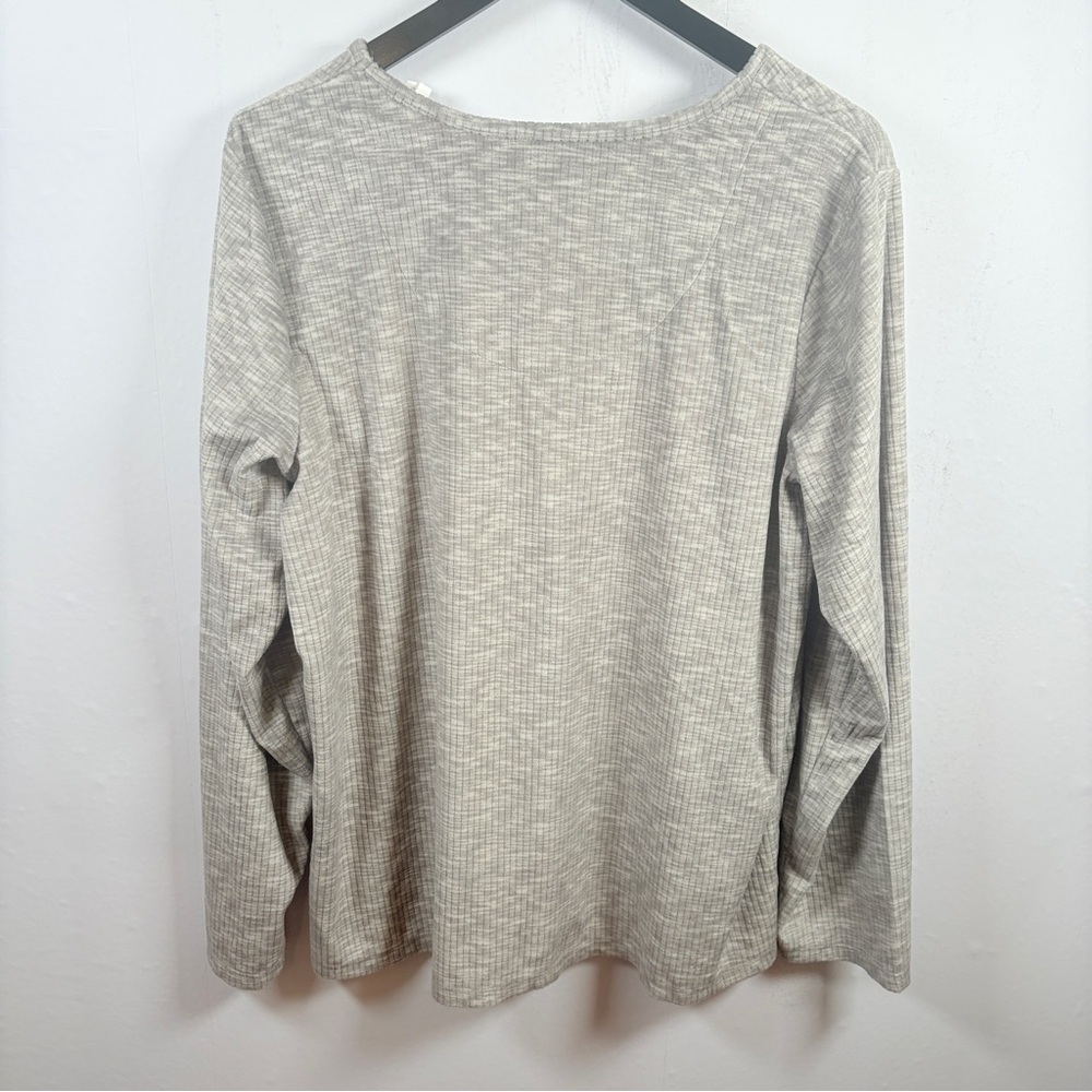 Croft & Barrow Intimates Women’s XL Pajama Top Gray Long Sleeve Lounge Sleepwear - Picture 2 of 9